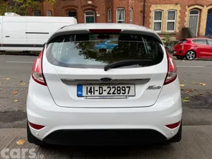 Ford Fiesta Hatchback, Petrol, 2014, White