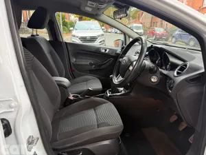Ford Fiesta Hatchback, Petrol, 2014, White