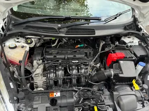 Ford Fiesta Hatchback, Petrol, 2014, White