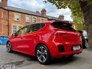 Kia Ceed Hatchback, Petrol, 2017, Red