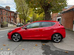 Kia Ceed Hatchback, Petrol, 2017, Red