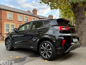 Ford Puma MPV, Petrol Hybrid, 2022, Black