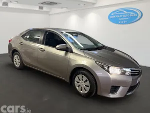 Toyota Corolla Saloon, Petrol, 2016, Beige
