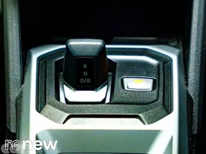 Dacia Duster SUV, Petrol Hybrid, 2025, Grey