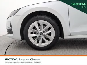 Skoda Octavia Saloon, Diesel, 2024, Silver