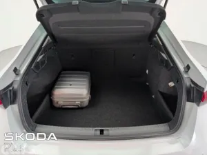 Skoda Octavia Saloon, Diesel, 2024, Silver
