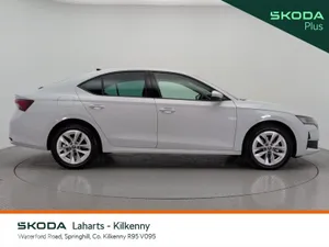 Skoda Octavia Saloon, Diesel, 2024, Silver