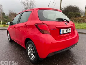 Toyota Yaris Hatchback, Petrol, 2016, Red