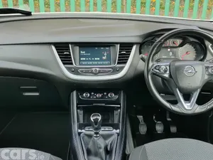 Opel Grandland X SUV, Diesel, 2019, White