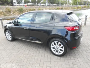 Renault Clio Hatchback, Petrol, 2019, Black