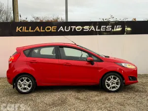 Ford Fiesta Hatchback, Petrol, 2014, Red
