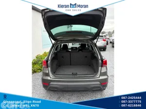 SEAT Arona Hatchback, Petrol, 2024, Green