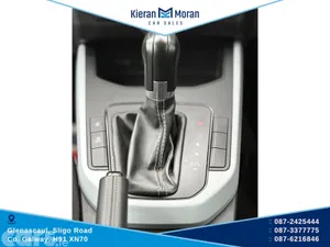 SEAT Arona Hatchback, Petrol, 2024, Green