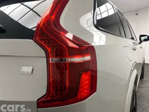 Volvo XC90 SUV, Petrol Plug-in Hybrid, 2022, Gold
