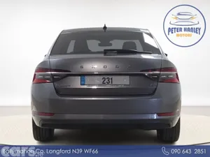 Skoda Superb Hatchback, Petrol Plug-in Hybrid, 2023, Grey