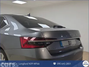 Skoda Superb Hatchback, Petrol Plug-in Hybrid, 2023, Grey