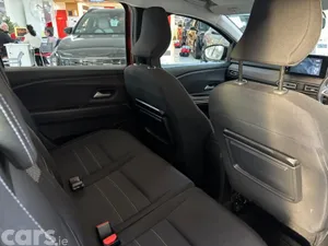 Dacia Jogger MPV, Petrol, 2023, Orange