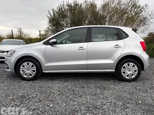Volkswagen Polo Hatchback, Petrol, 2015, Silver