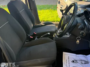 Ford Fiesta Hatchback, Petrol, 2015, Black