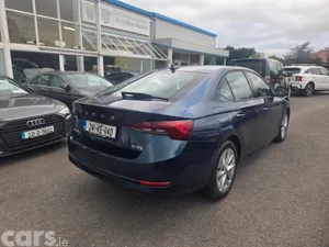Skoda Octavia Saloon, Petrol Hybrid, 2024, Blue