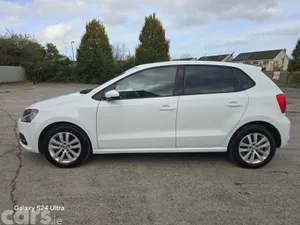 Volkswagen Polo Hatchback, Petrol, 2017, White