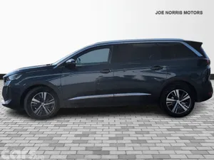 Peugeot 5008 MPV, Diesel, 2023, Blue