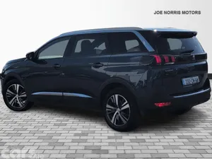 Peugeot 5008 MPV, Diesel, 2023, Blue