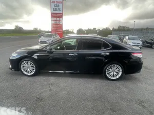 Toyota Camry Saloon, Petrol Hybrid, 2019, Black