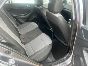Hyundai i20 Hatchback, Petrol, 2017, Grey