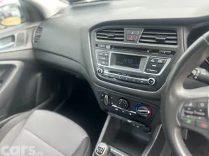Hyundai i20 Hatchback, Petrol, 2017, Grey