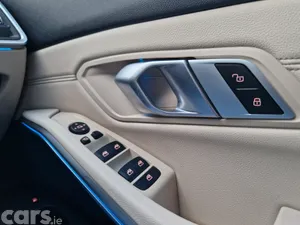 BMW 3-Series Saloon, Petrol Hybrid, 2022, Blue