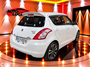 Suzuki Swift Hatchback, Petrol, 2016, White