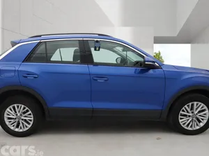 Volkswagen T-Roc SUV, Diesel, 2023, Blue