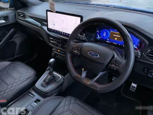 Ford Focus Hatchback, Petrol Hybrid, 2023, Blue