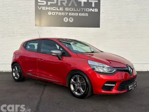 Renault Clio Hatchback, Diesel, 2016, Red