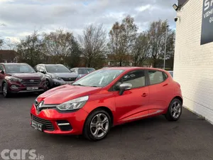 Renault Clio Hatchback, Diesel, 2016, Red