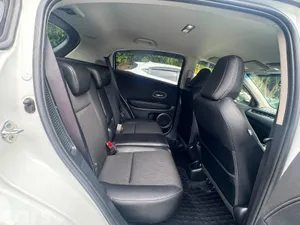 Honda Vezel Estate, Petrol Hybrid, 2019, White
