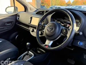 Toyota Yaris Hatchback, Petrol Hybrid, 2020, Blue