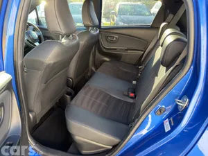 Toyota Yaris Hatchback, Petrol Hybrid, 2020, Blue