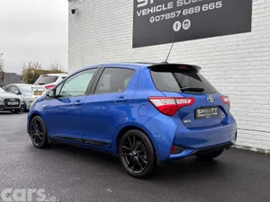 Toyota Yaris Hatchback, Petrol Hybrid, 2020, Blue