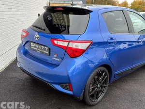 Toyota Yaris Hatchback, Petrol Hybrid, 2020, Blue