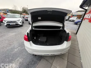 BMW 3-Series Saloon, Petrol Plug-in Hybrid, 2018, White