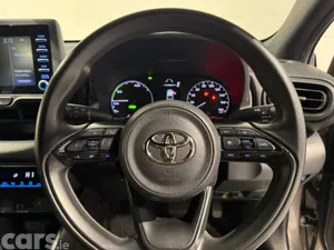Toyota Yaris Hatchback, Petrol Hybrid, 2023, Grey