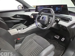 Peugeot 5008 SUV, Electric, 2025, White