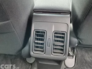 Honda Grace Saloon, Petrol, 2015, Silver