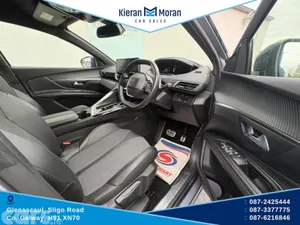 Peugeot 5008 MPV, Diesel, 2024, Grey