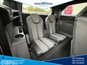 Peugeot 5008 MPV, Diesel, 2024, Grey