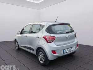 Hyundai i10 Hatchback, Diesel, 2016, Silver