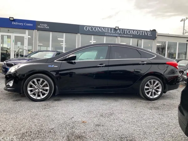 Hyundai i40 Saloon, Diesel, 2015, Black