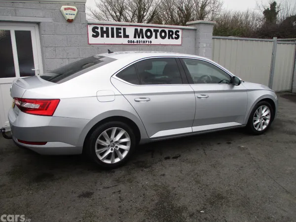 Skoda Superb Hatchback, Diesel, 2019, Silver